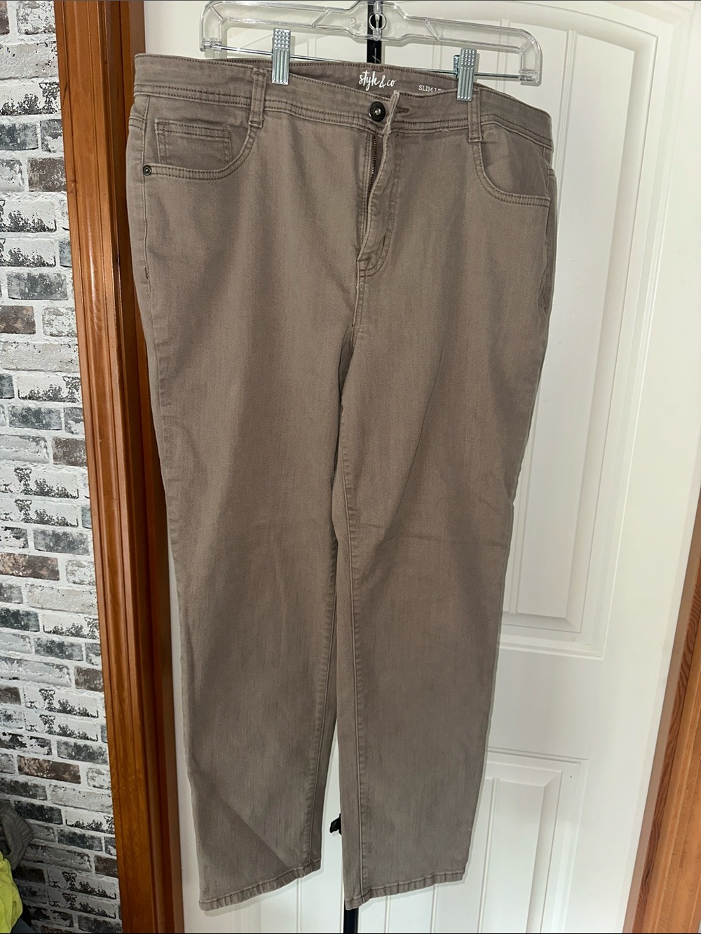 Style & Co. Slim-Leg Jeans in Taupe Brown size 16w